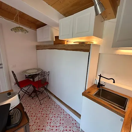Holiday home Monolocale Vietrese A Maratea